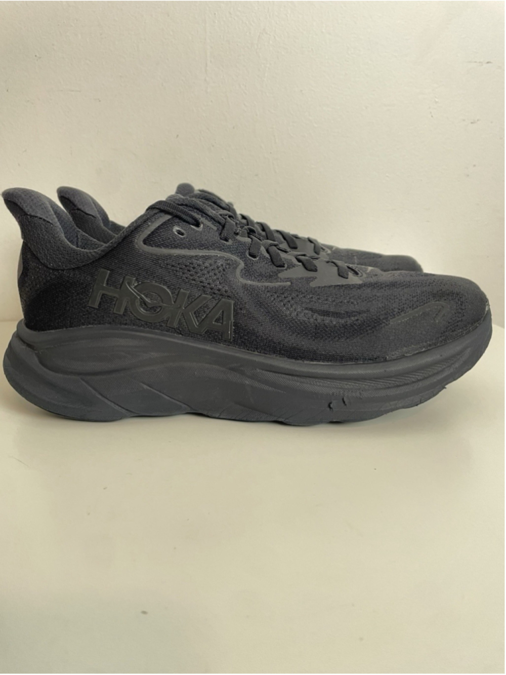 Hoka Clifton 10 Shoes Mens 10D Triple Black Running Sneakers